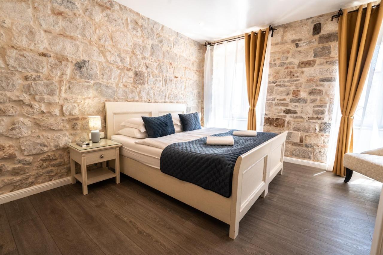 Luxury Rooms Lucija And Luka Split Bagian luar foto