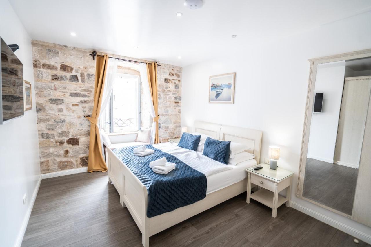 Luxury Rooms Lucija And Luka Split Bagian luar foto