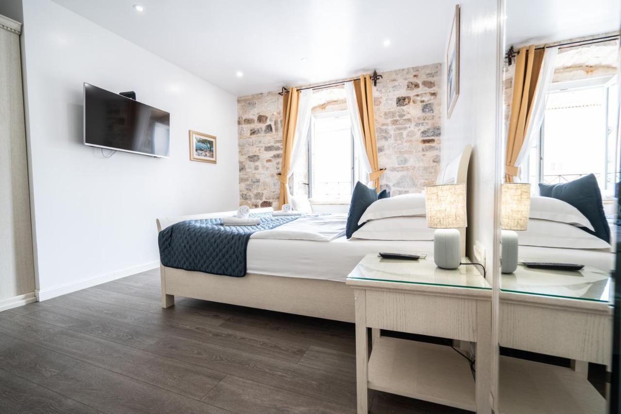 Luxury Rooms Lucija And Luka Split Bagian luar foto